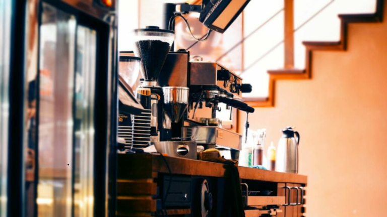 Que faut-il savoir sur la machine à café avec broyeur ?