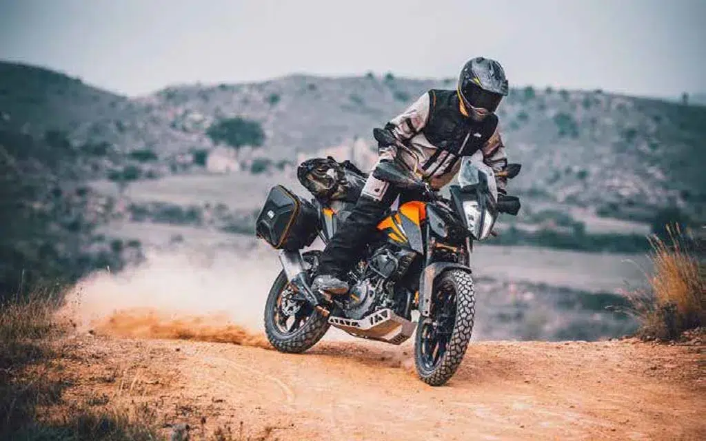 Les motos d’aventure 2024 : Les incontournables du bitume aux terrains accidentés